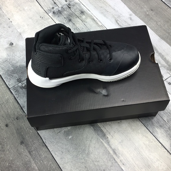 steph curry kids basketball shoes